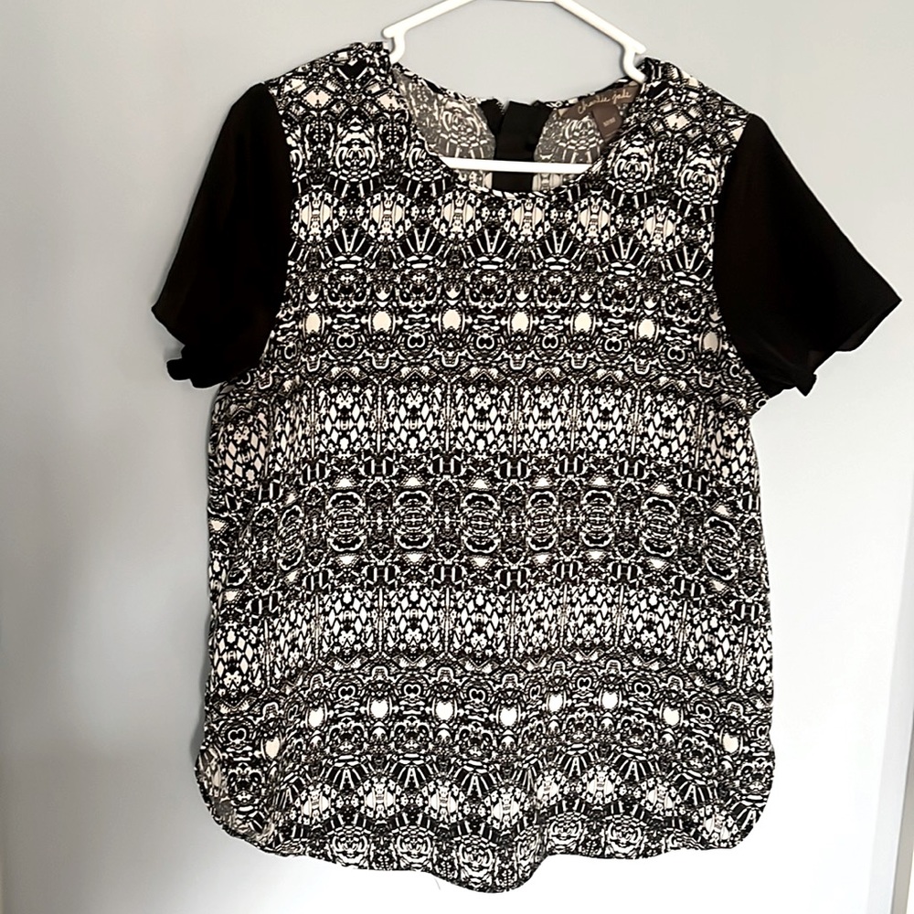 Charlie Jade black and white blouse